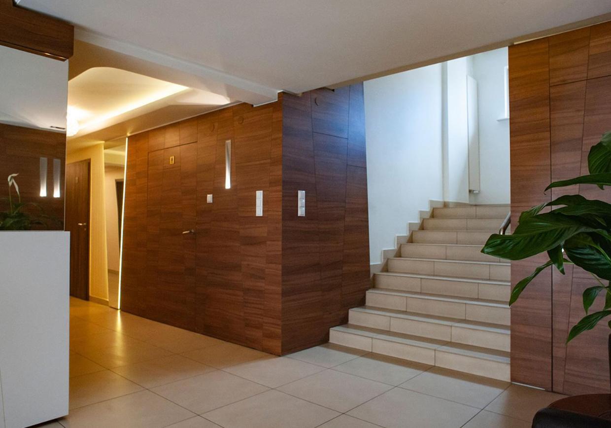Hotel Livia Wolomin Exterior photo